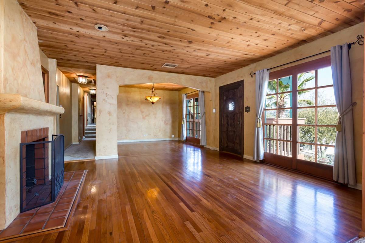 House for rent at 8873 Golf Dr, Spring Valley, CA 91977