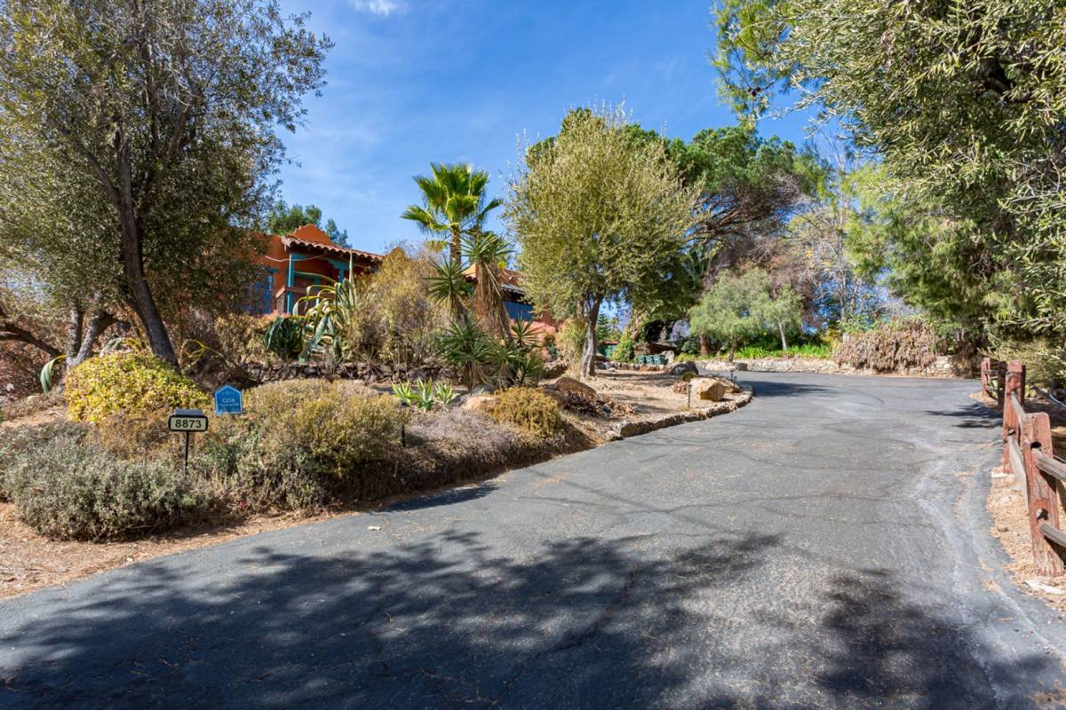 House for rent at 8873 Golf Dr, Spring Valley, CA 91977
