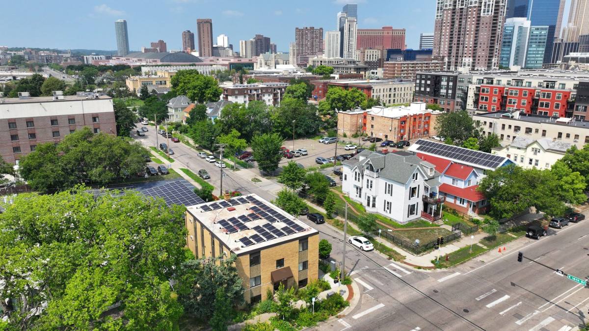 Apartment for rent at 1600 Park Ave S, Minneapolis, MN 55404