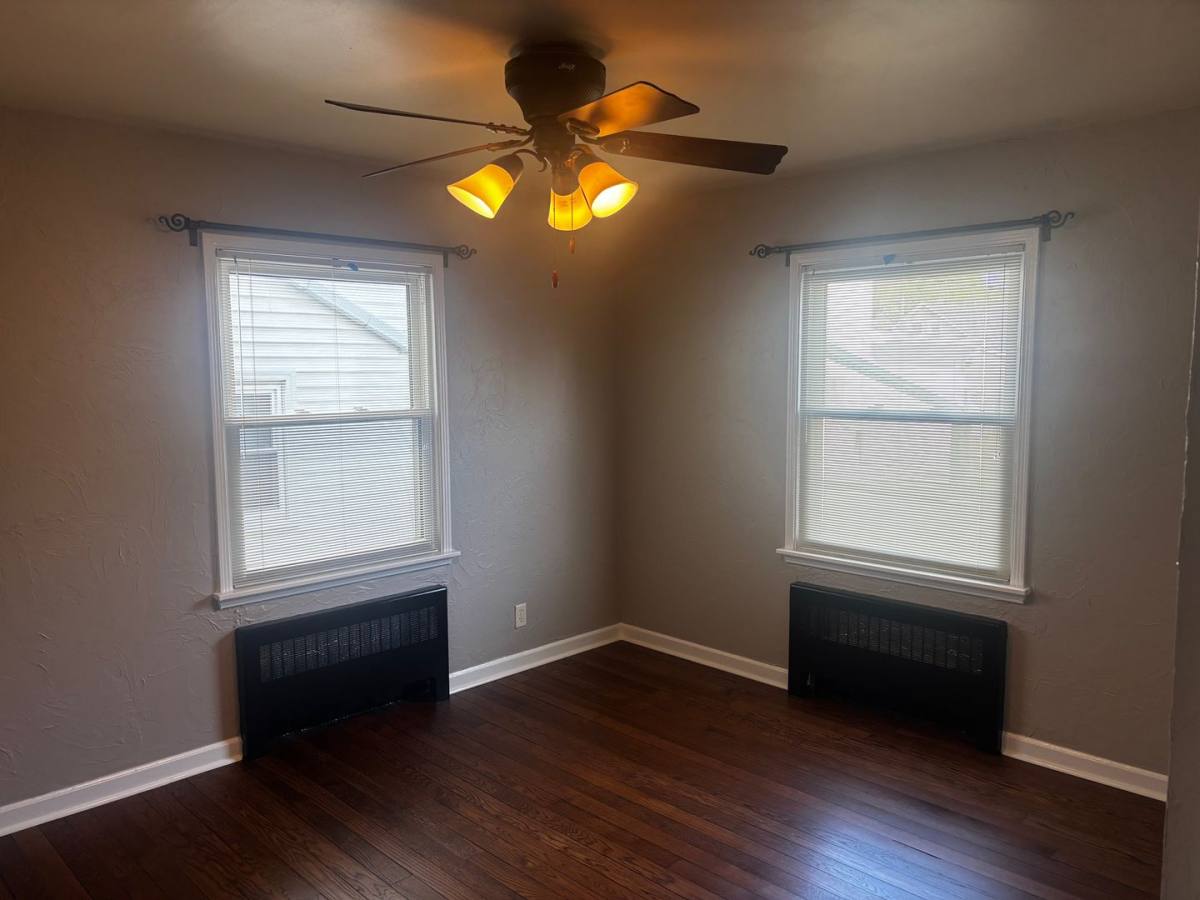 Apartment for rent at 1115 Edgewater Ave, Fort Wayne, IN 46805