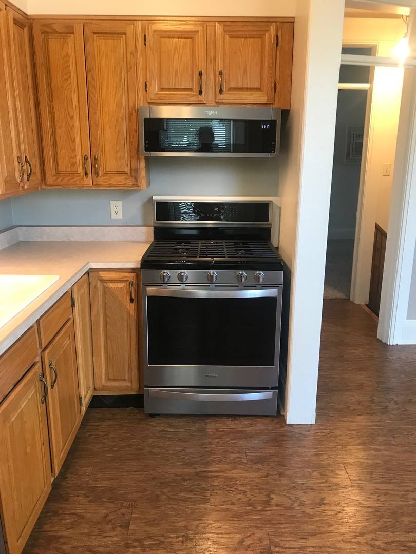 Apartment for rent at 937 Columbia Ave, Fort Wayne, IN 46805