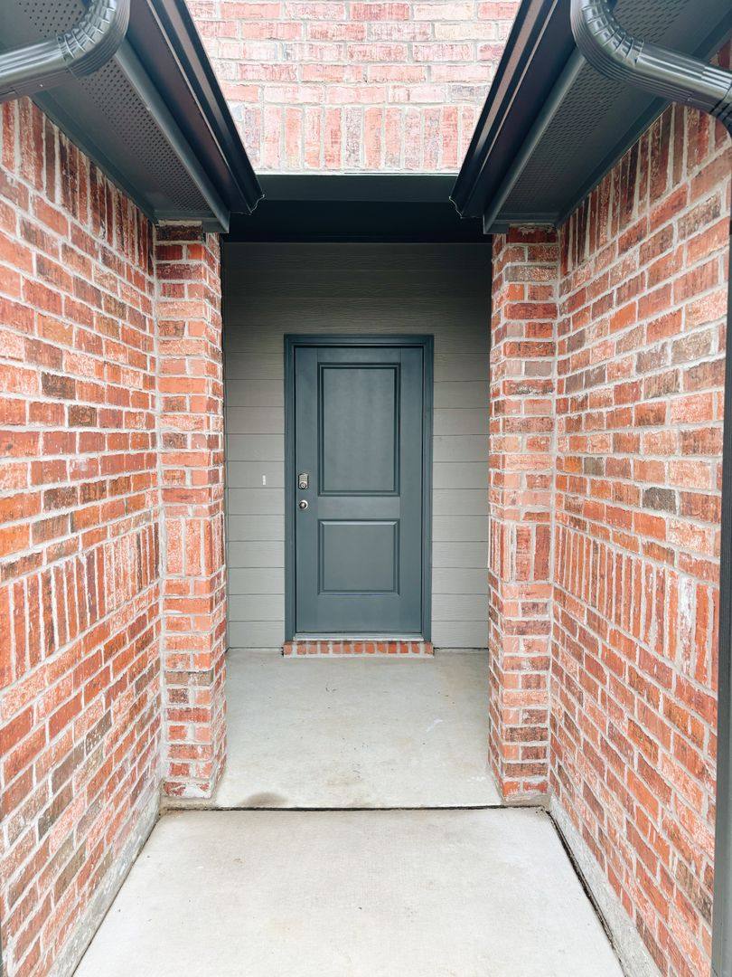House for rent at 2013 E Urbana St, Broken Arrow, OK 74012