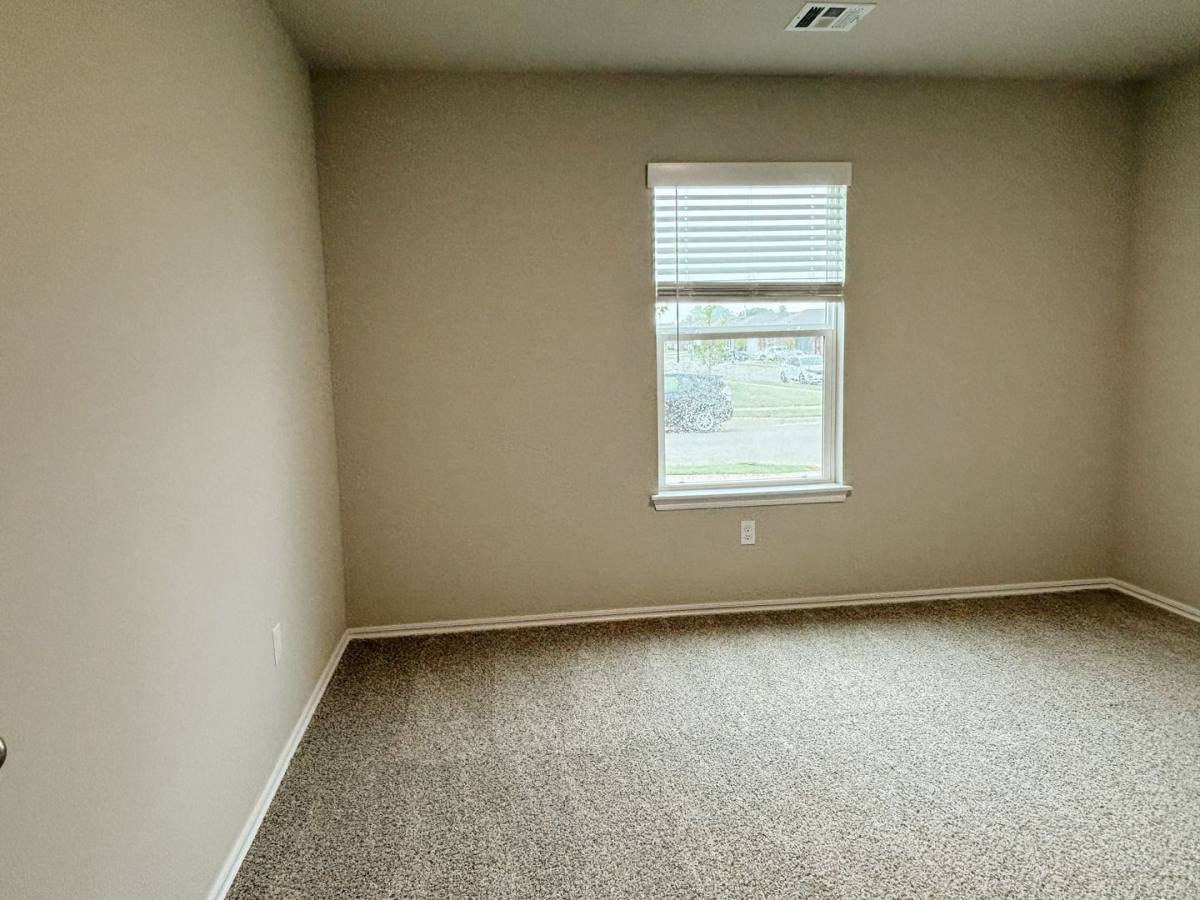 House for rent at 2013 E Urbana St, Broken Arrow, OK 74012