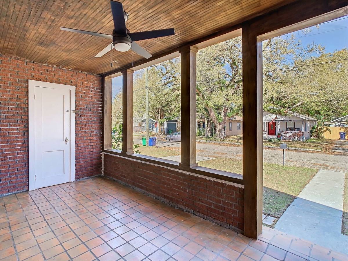 House for rent at 401 E Lambright St, Tampa, FL 33604