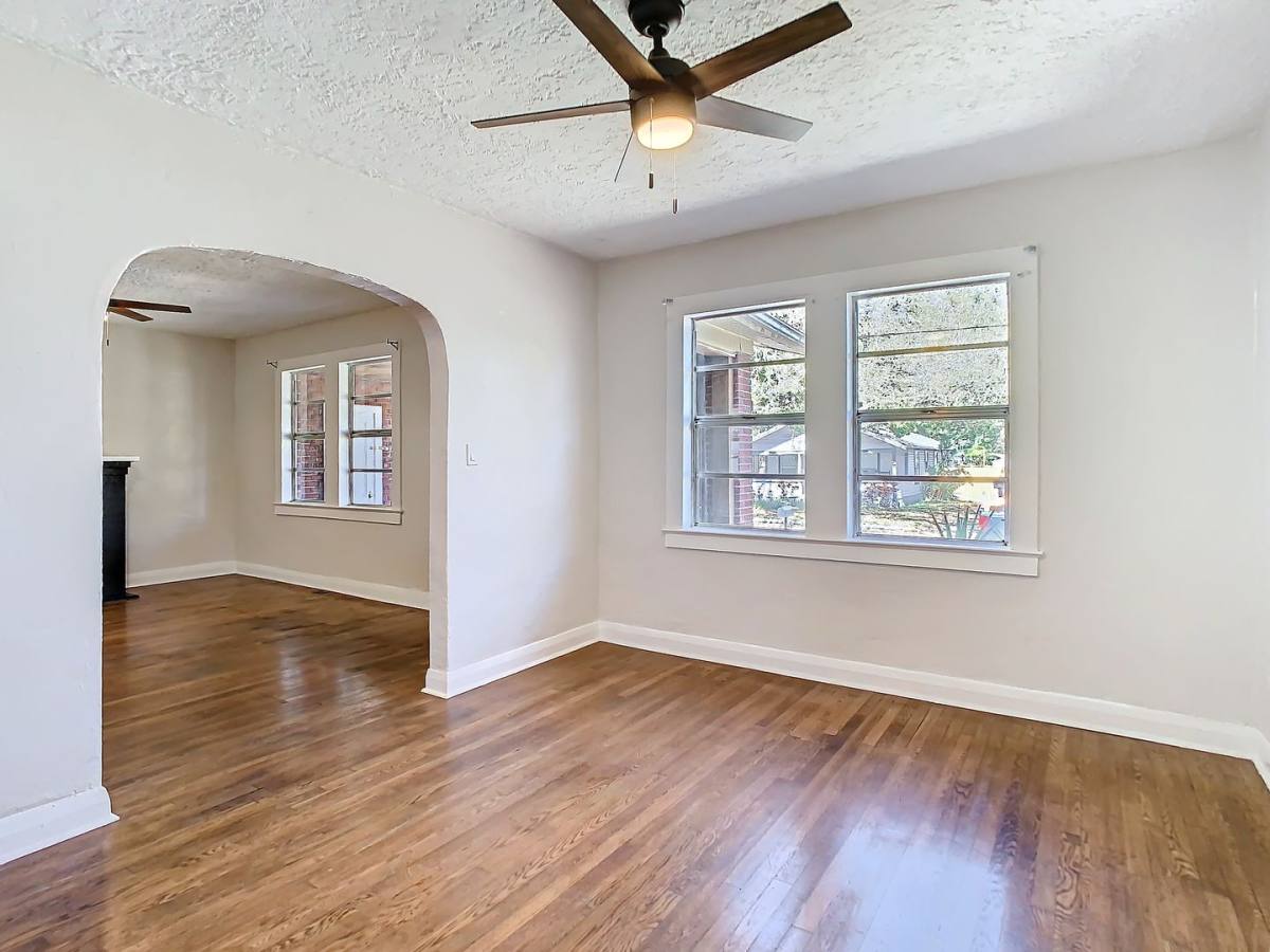 House for rent at 401 E Lambright St, Tampa, FL 33604