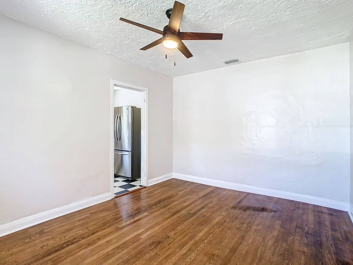 House for rent at 401 E Lambright St, Tampa, FL 33604