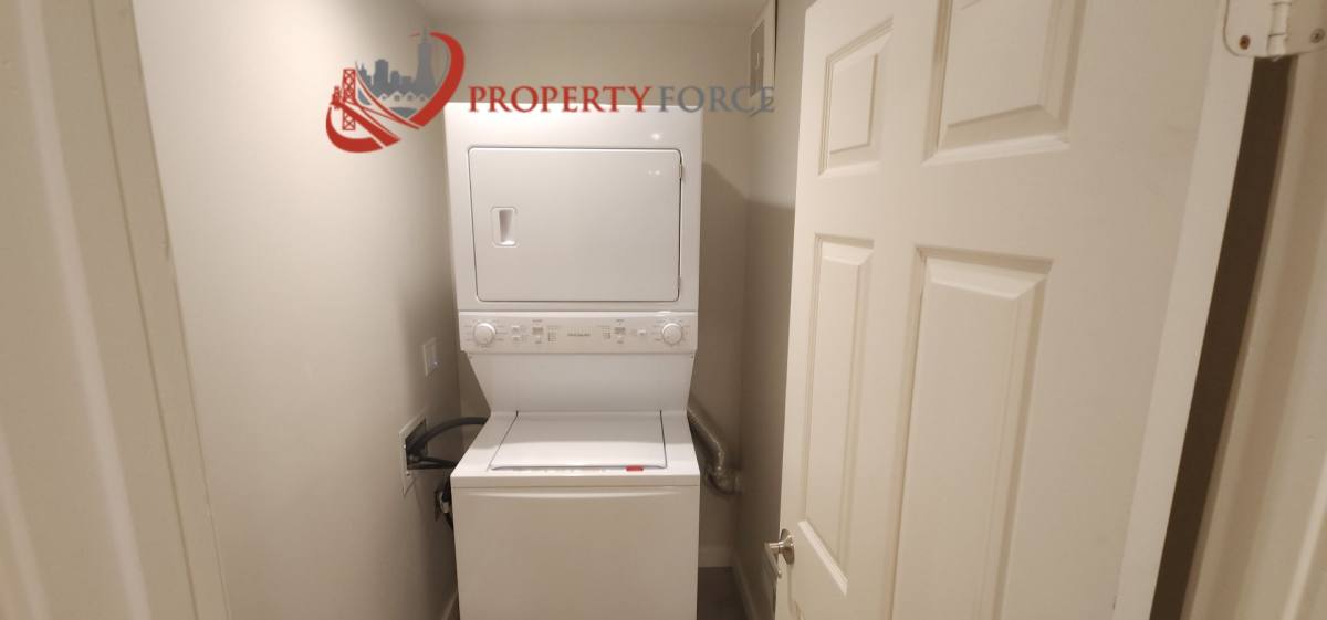 Apartment for rent at 1664-1668 Newcomb Ave, San Francisco, CA 94124