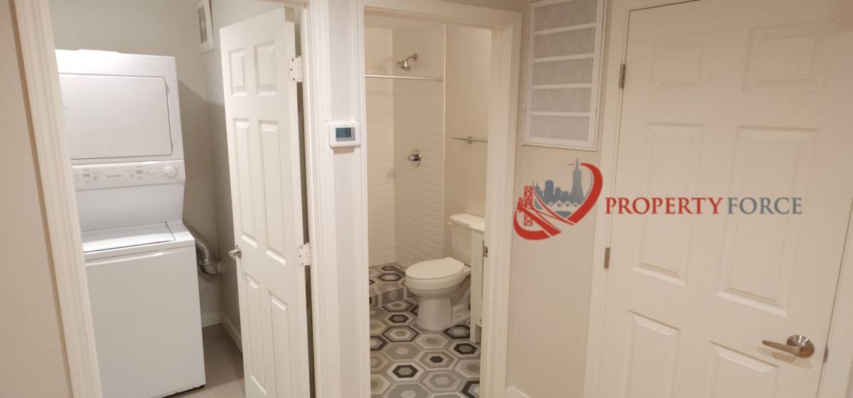 Apartment for rent at 1664-1668 Newcomb Ave, San Francisco, CA 94124