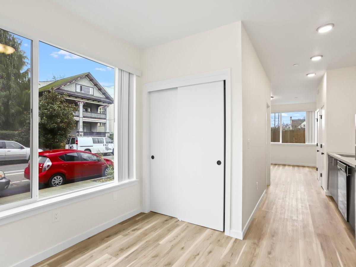 Townhouse for rent at 4413 N Vancouver Ave, Portland, OR 97217