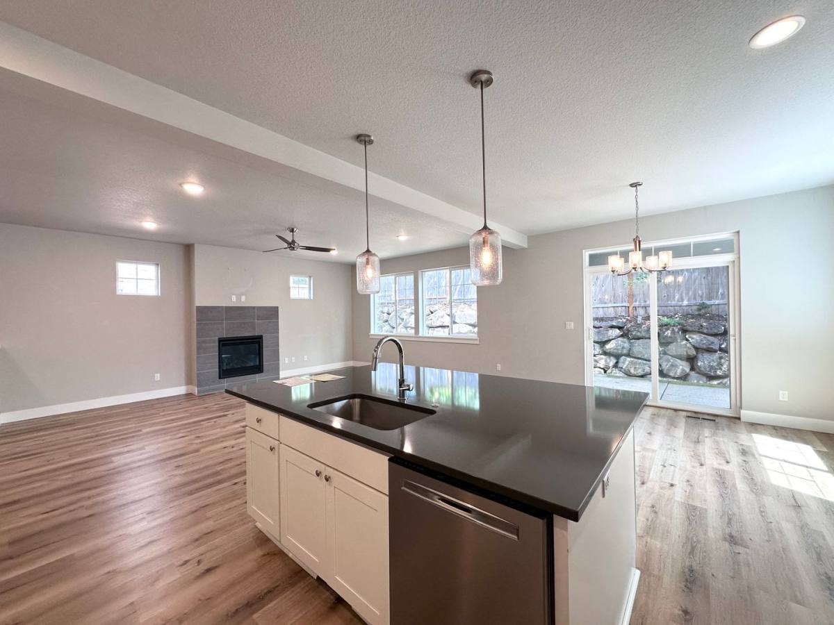 House for rent at 11732 SE Golden Eagle Lane, Happy Valley, OR 97086