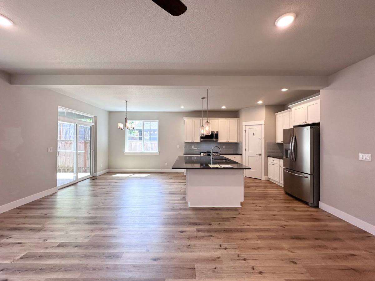 House for rent at 11732 SE Golden Eagle Lane, Happy Valley, OR 97086