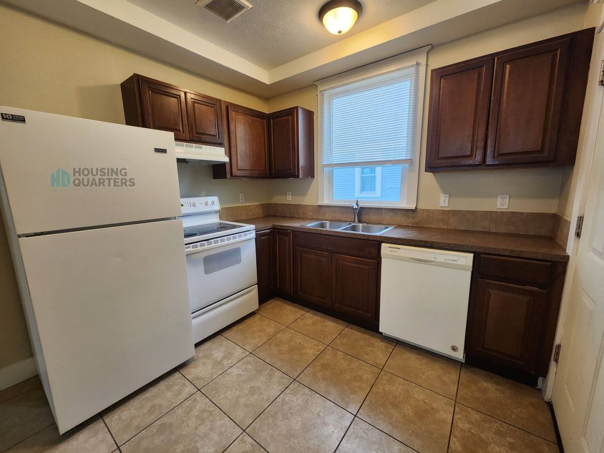 House for rent at 1420 N Cedar St, Spokane, WA 99201