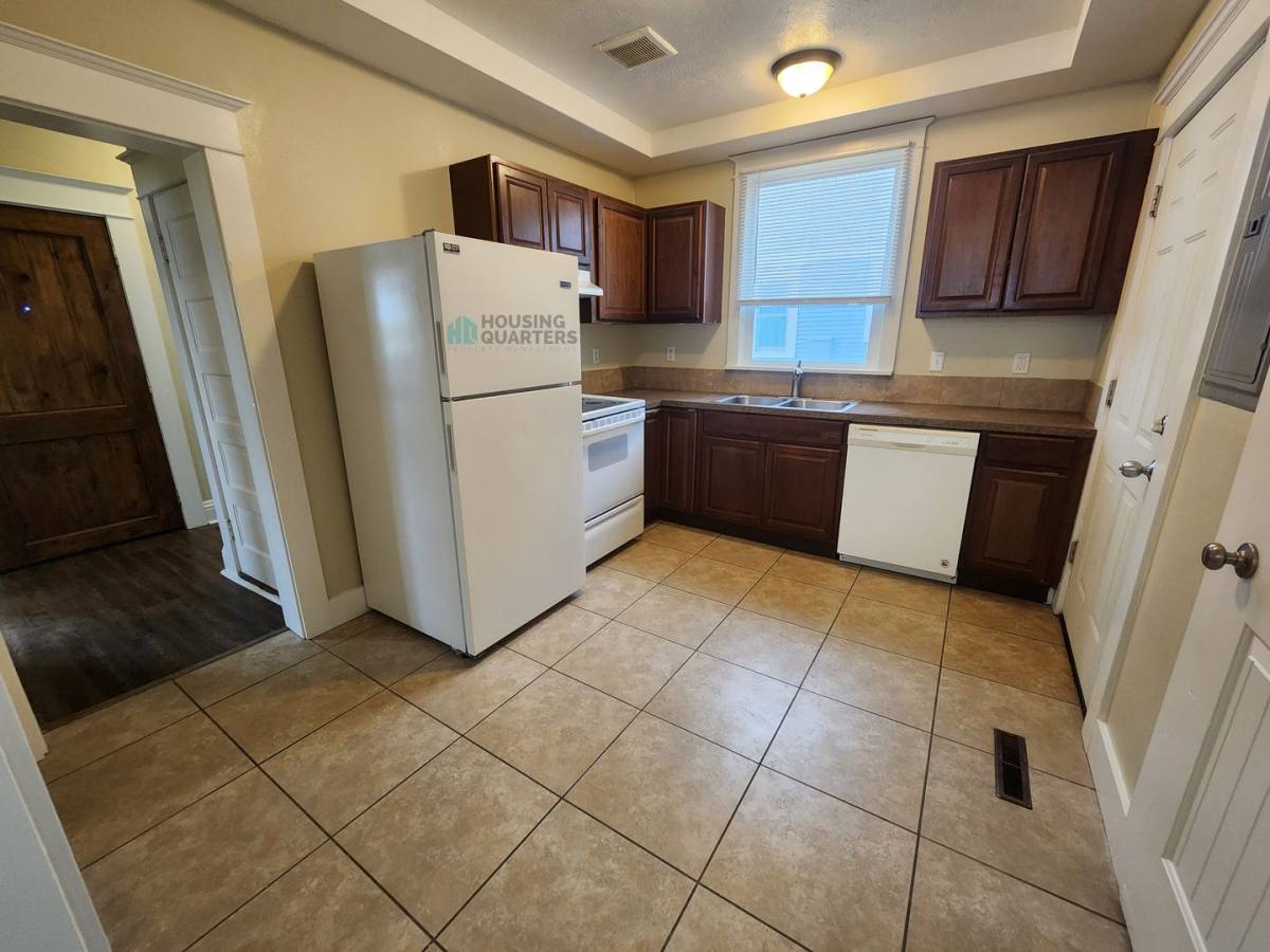 House for rent at 1420 N Cedar St, Spokane, WA 99201