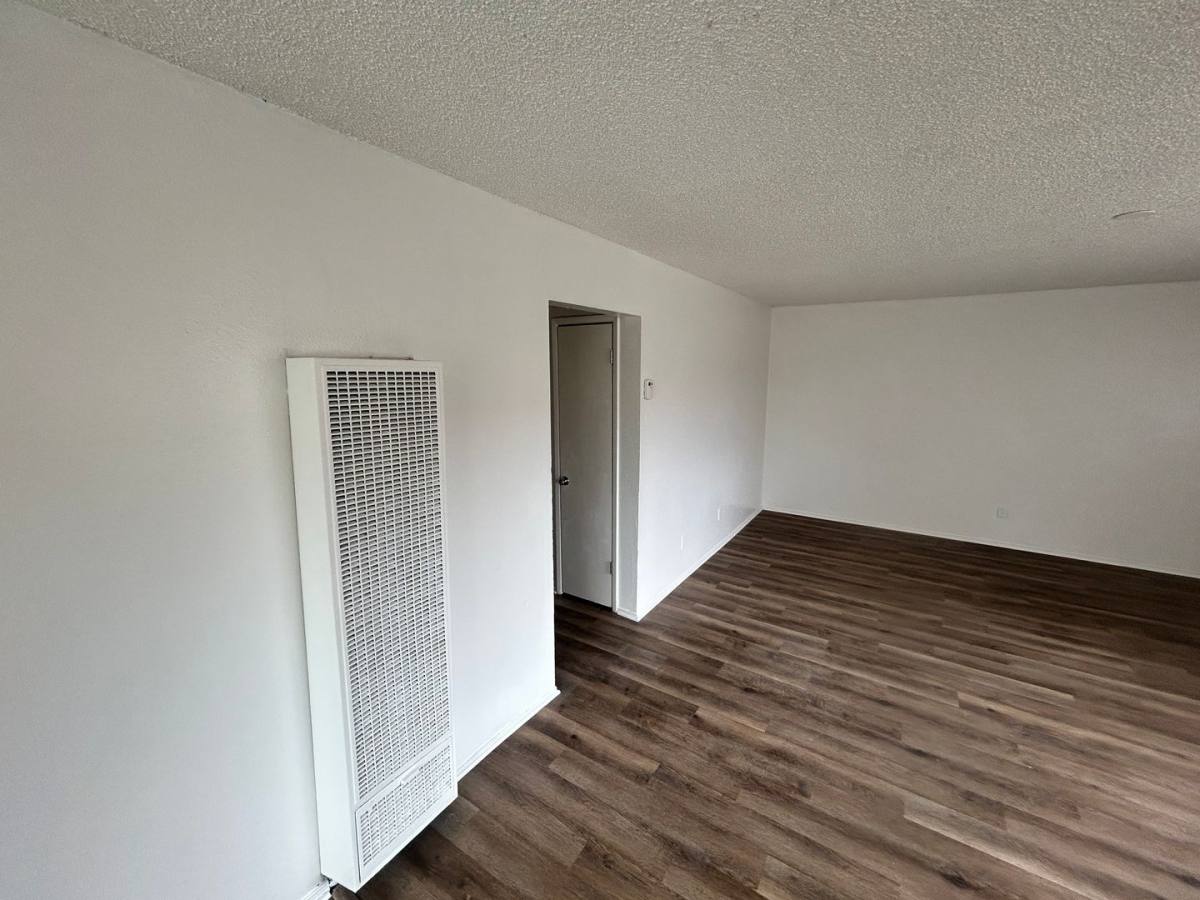 Apartment for rent at 804 Sutter Ave, Modesto, CA 95351