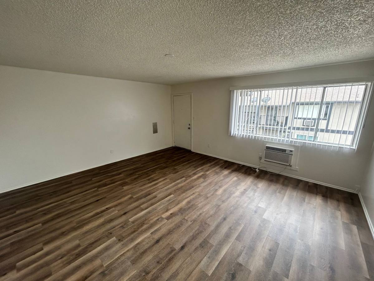 Apartment for rent at 804 Sutter Ave, Modesto, CA 95351