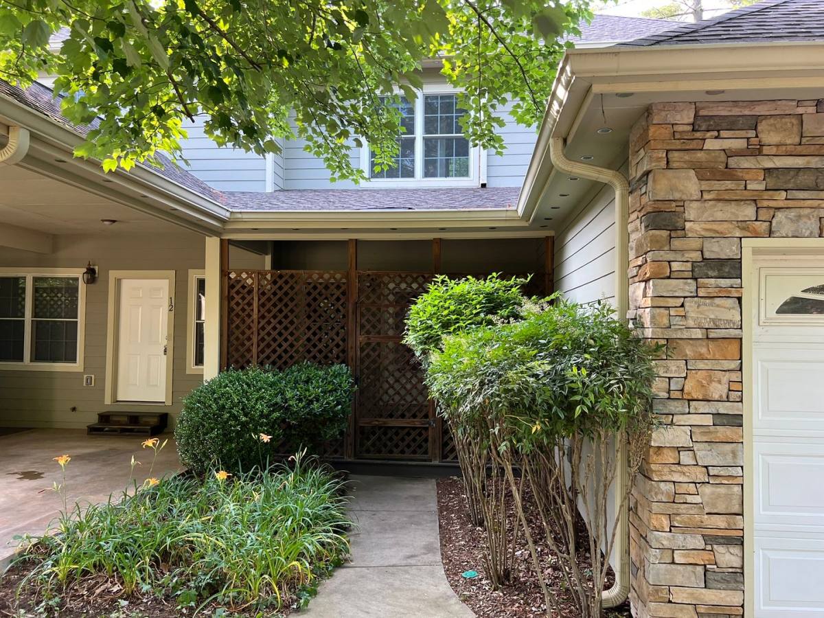 Townhouse for rent at 14 Pepperbrush Trail, Arden, NC 28704