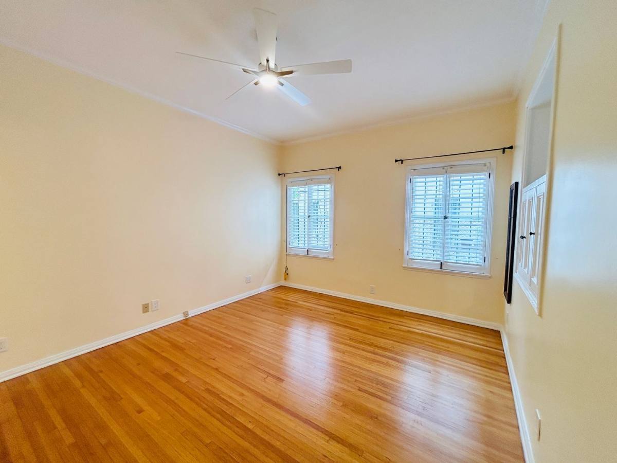 Apartment for rent at 1200 S Alfred St, Los Angeles, CA 90035