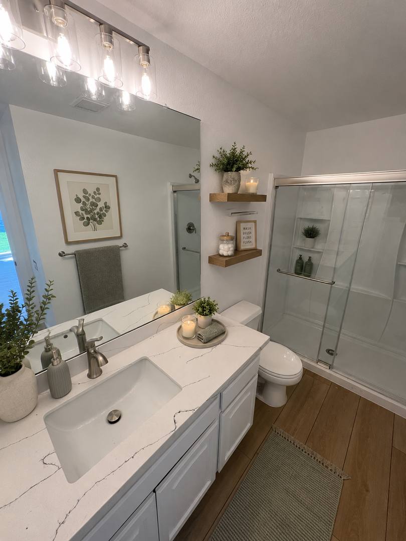 Townhouse for rent at 6322 Caminito Lazaro, San Diego, CA 92111
