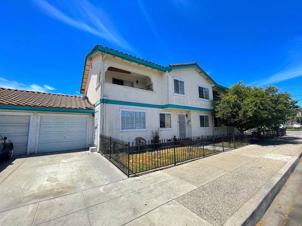 Apartment for rent at 55-57 S 33rd St, San Jose, CA 95116