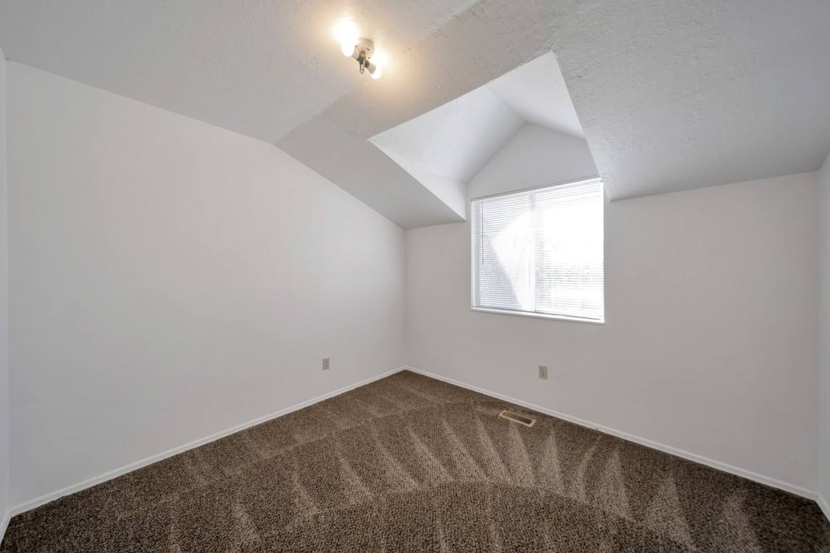 Townhouse for rent at 558 N Redwood Rd, Salt Lake City, UT 84116