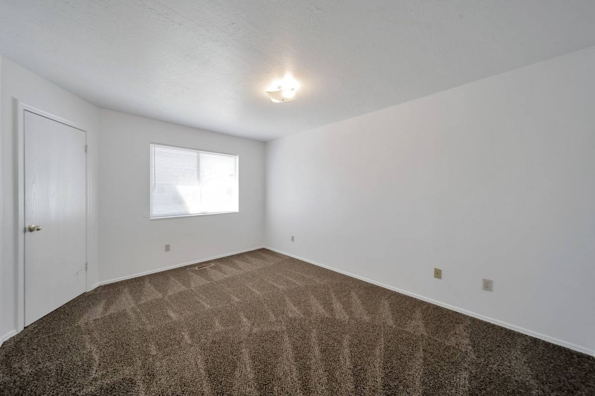 Townhouse for rent at 558 N Redwood Rd, Salt Lake City, UT 84116