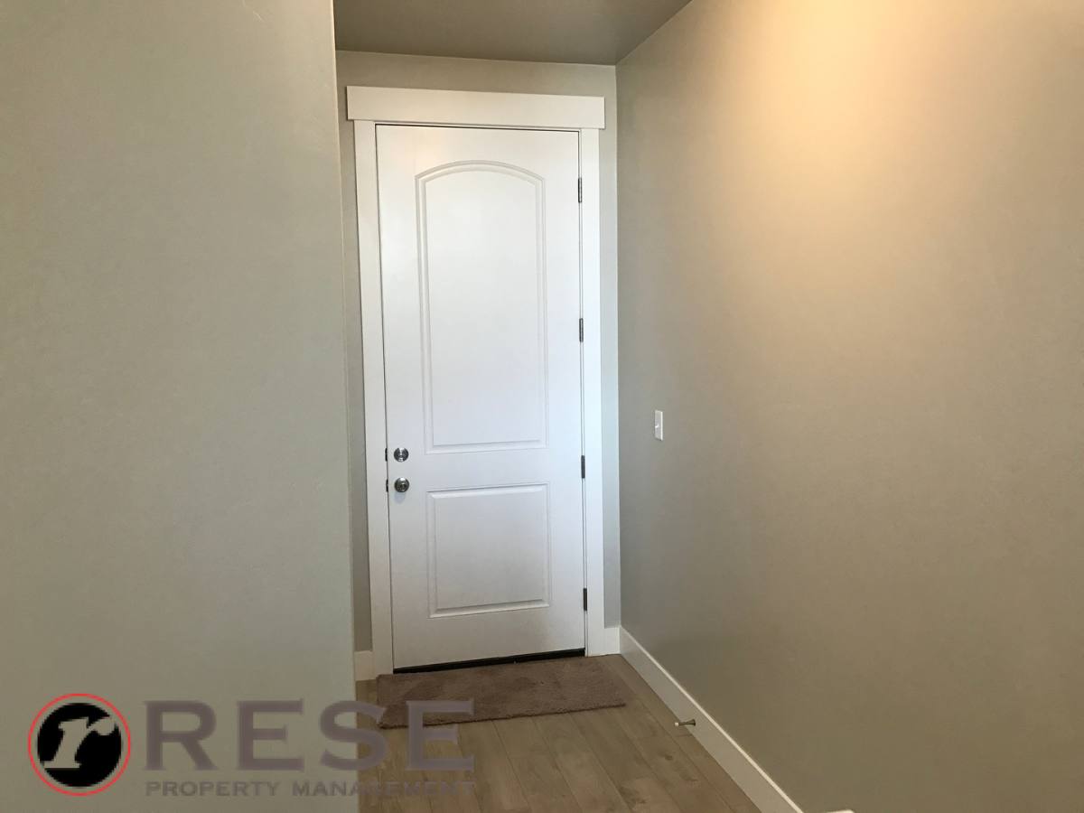 Townhouse for rent at 903 W Skyraider Lane, Riverton, UT 84065
