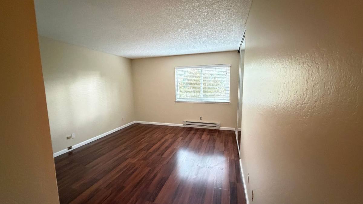 Apartment for rent at 101 Glen Eyrie Ave, San Jose, CA 95125