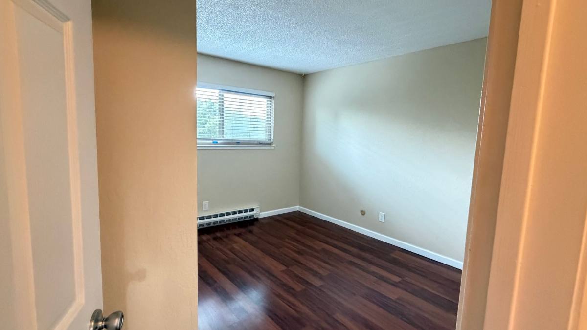 Apartment for rent at 101 Glen Eyrie Ave, San Jose, CA 95125