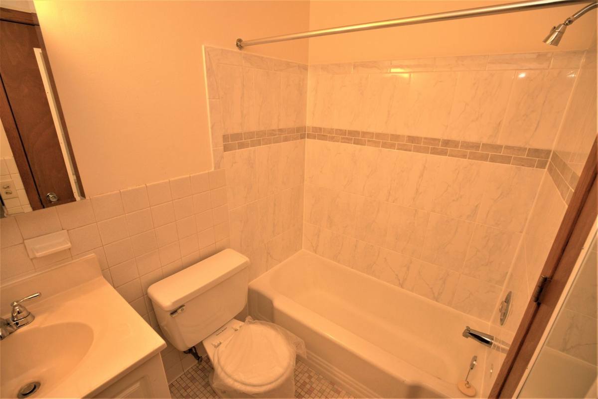 Apartment for rent at 10801 10817 France Ave S, Minneapolis, MN 55431