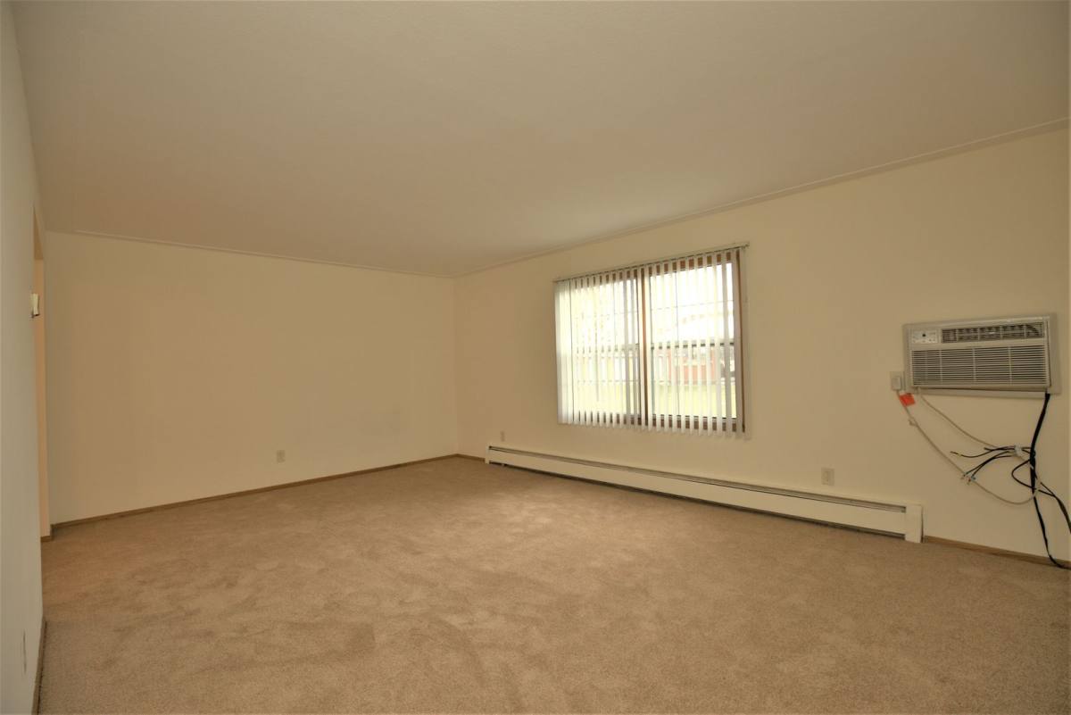 Apartment for rent at 10801 10817 France Ave S, Minneapolis, MN 55431