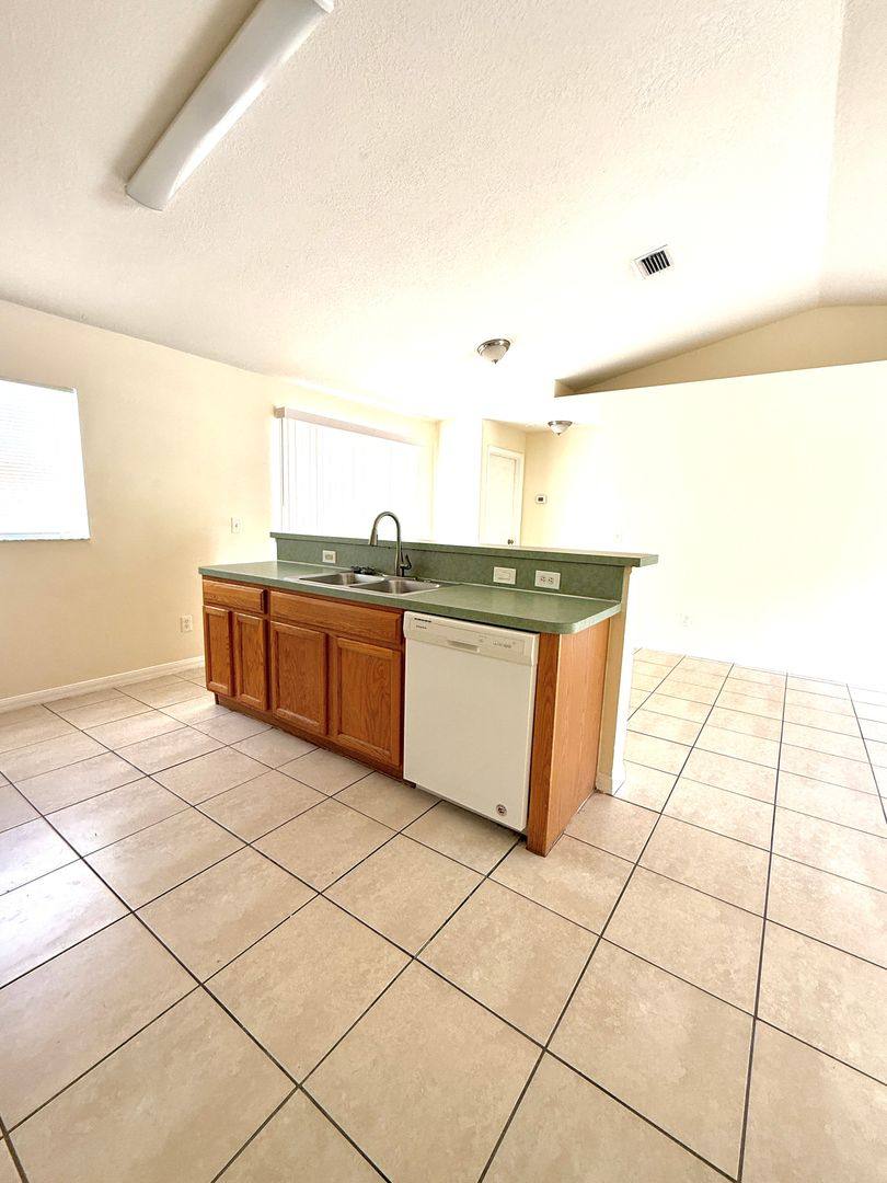 House for rent at 1745 8th Ave SW, Vero Beach, FL 32962