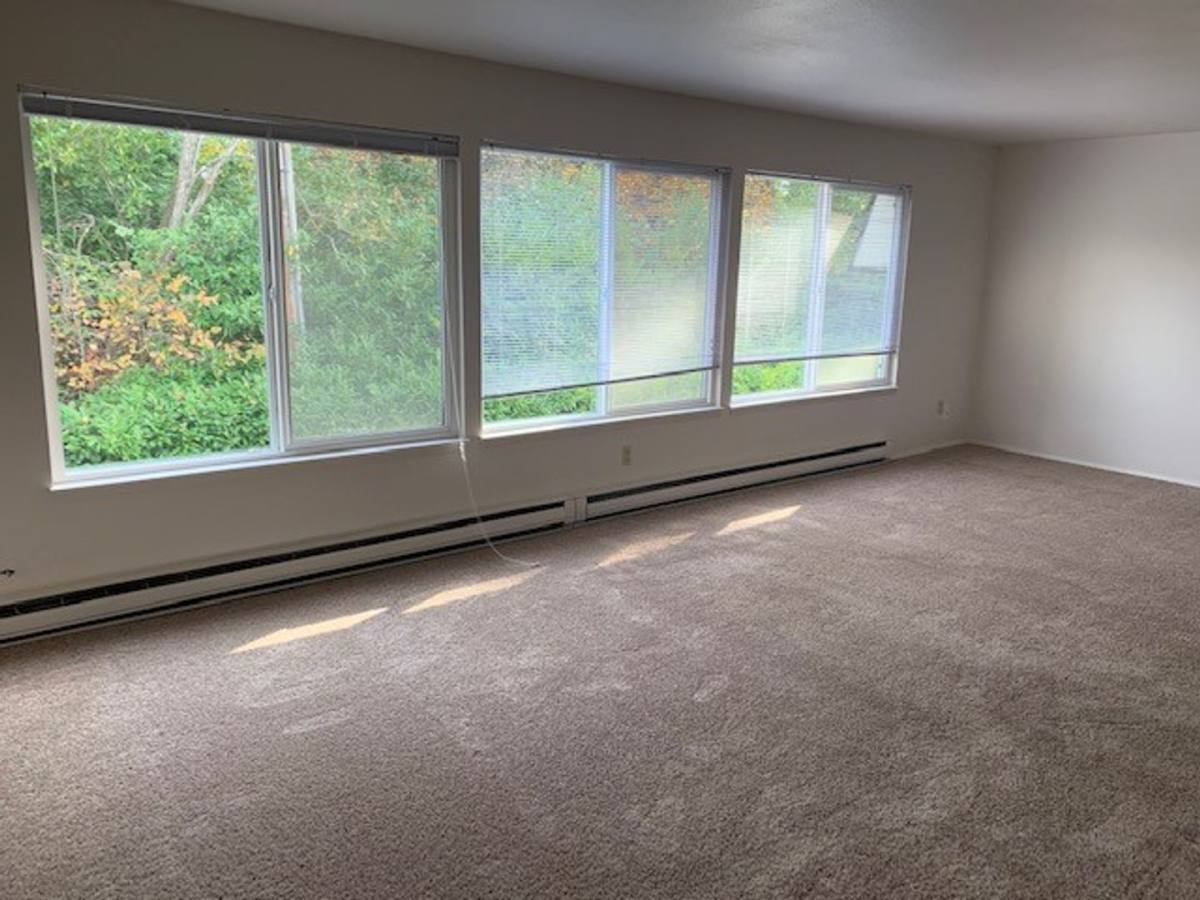 Apartment for rent at 133 SW Normandy Rd, Seattle, WA 98166
