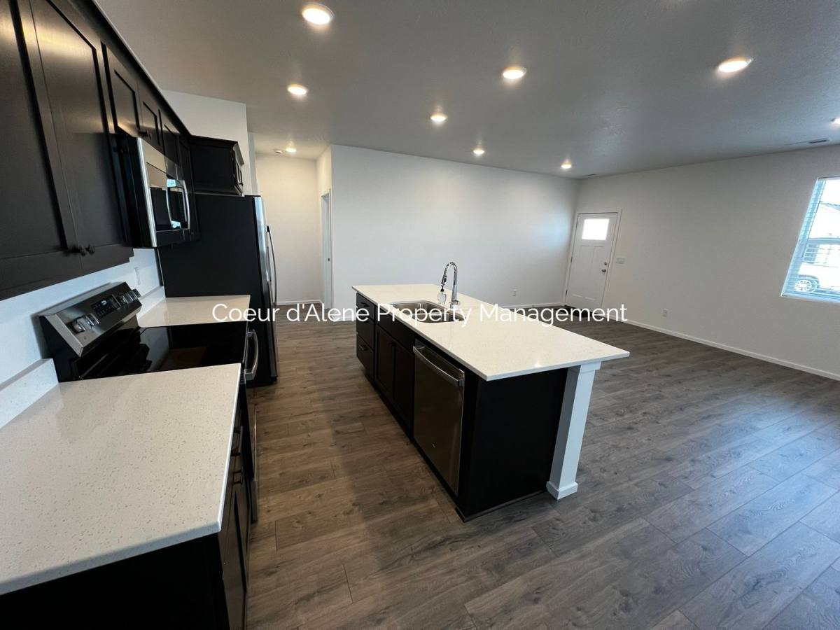 House for rent at 5212 E Aquila Ave, Post Falls, ID 83854