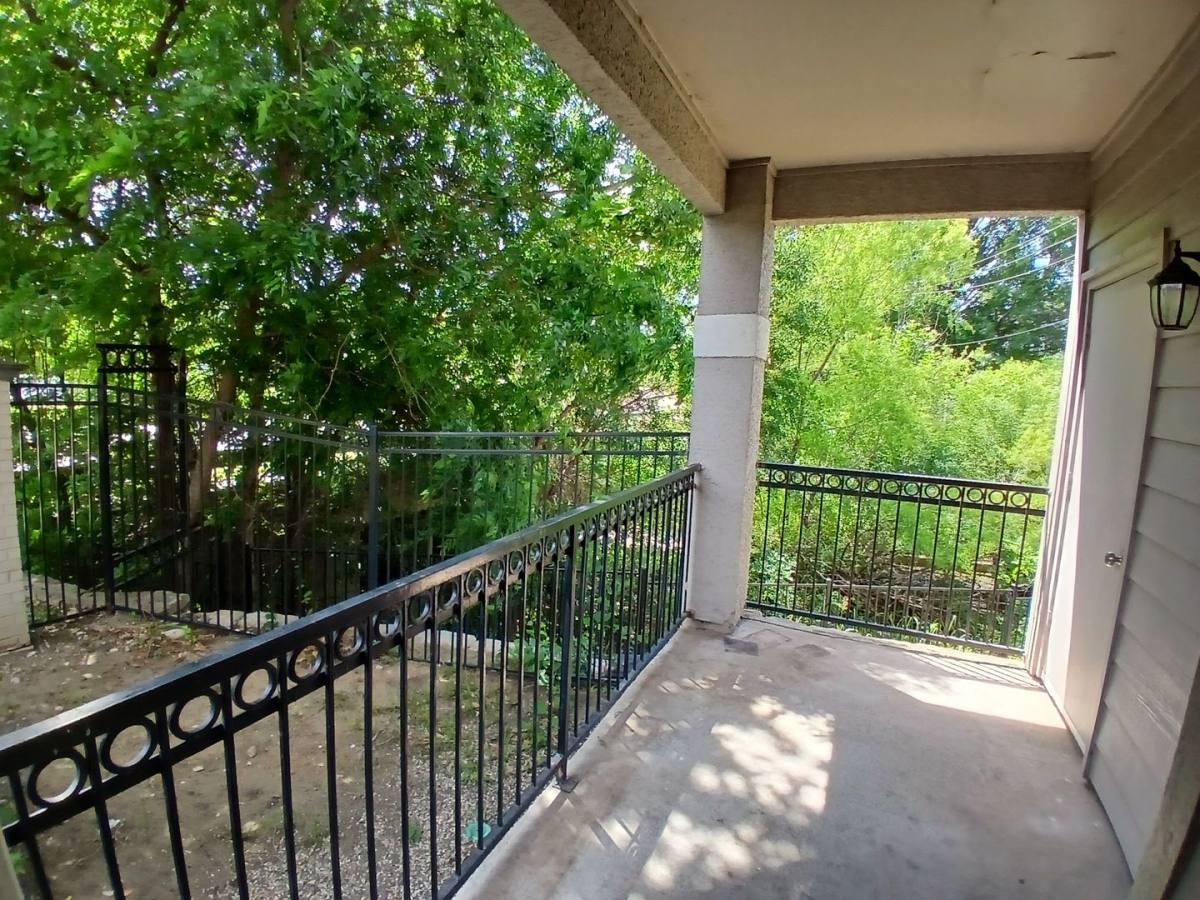 Condo for rent at 2601 Preston Rd, Plano, TX 75093
