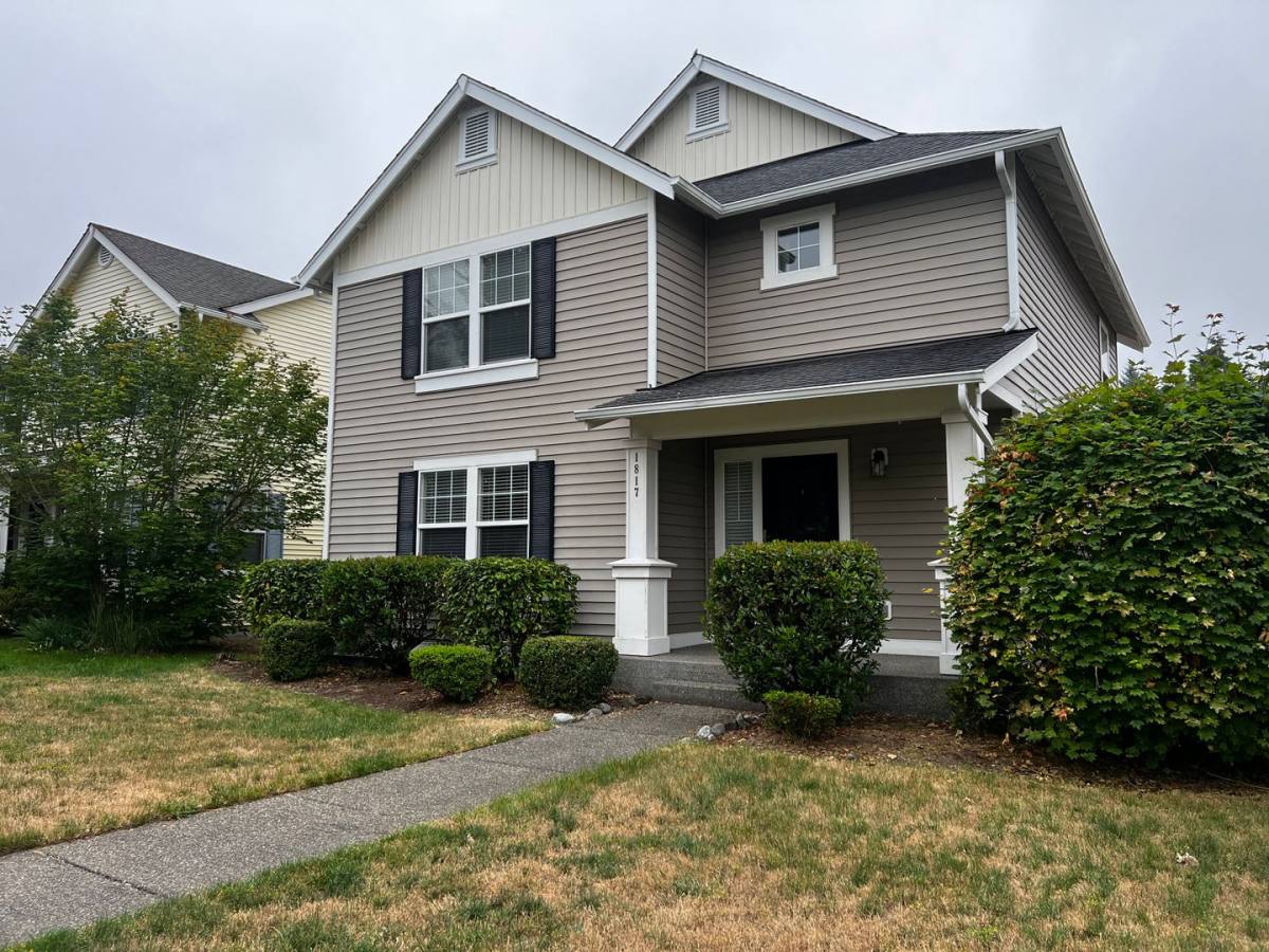 House for rent at 1817 Johnson Ave, Dupont, WA 98327