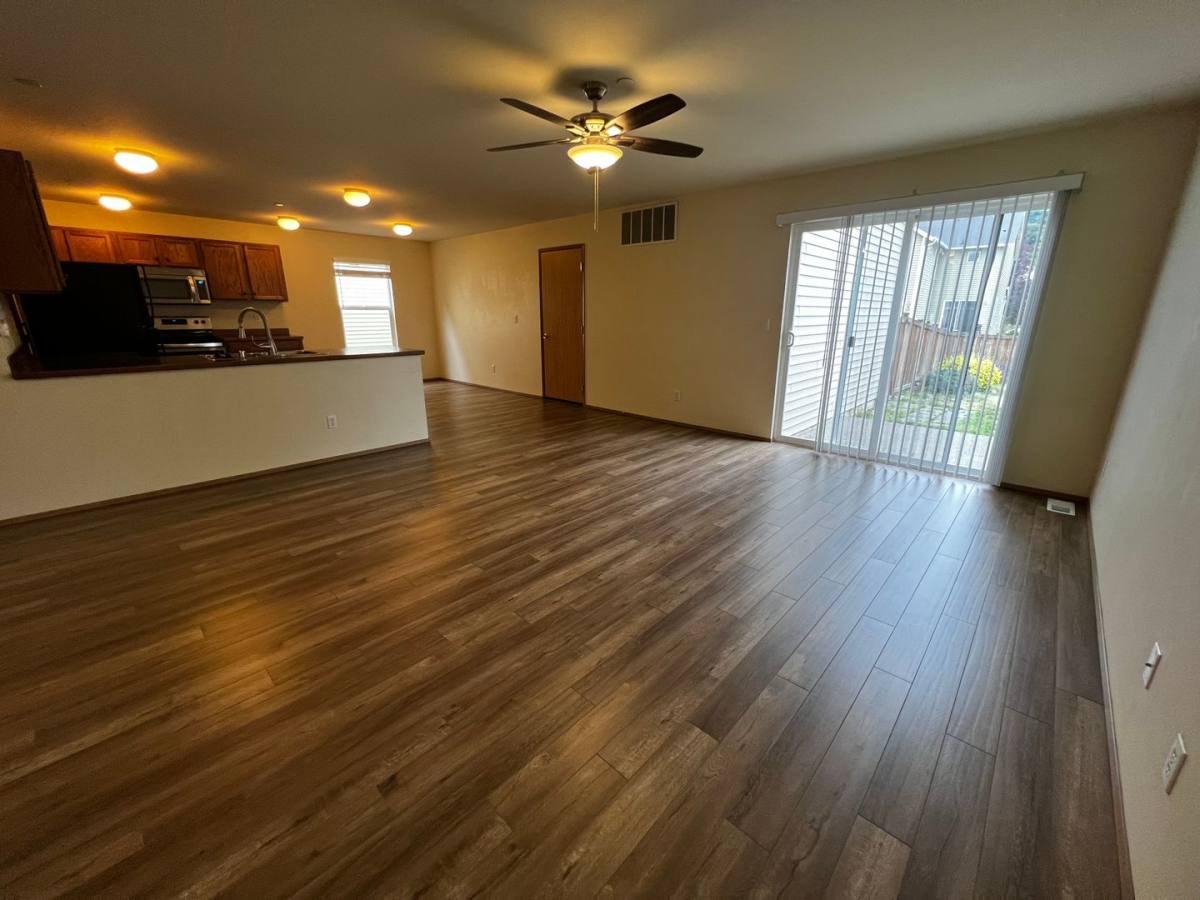 House for rent at 1817 Johnson Ave, Dupont, WA 98327