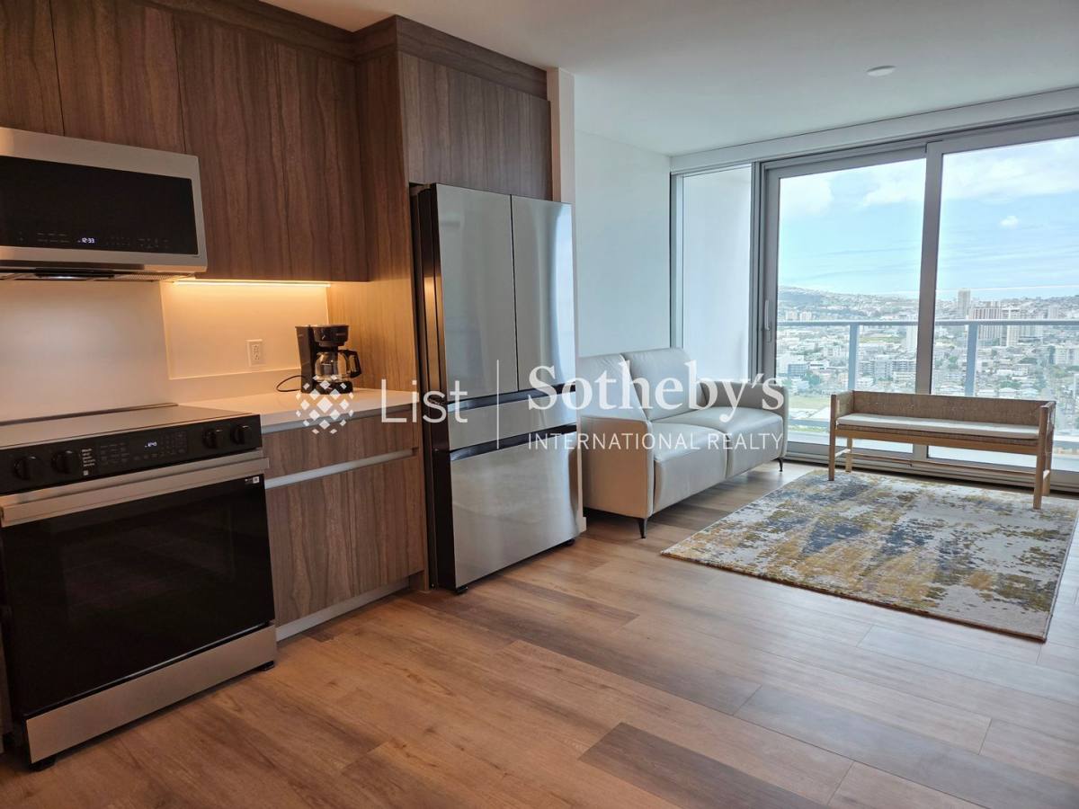 Condo for rent at 1500 Rycroft St, Honolulu, HI 96814