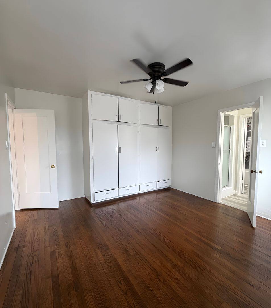 Apartment for rent at 231-233 W 81st St, Los Angeles, CA 90003