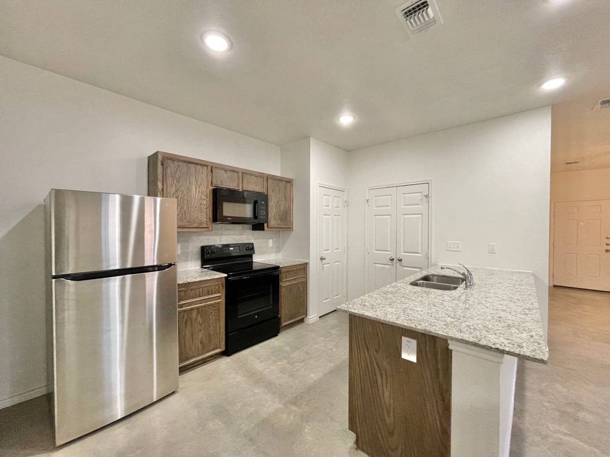 Townhouse for rent at 5906 Harriet Tubman Ave, Killeen, TX 76543