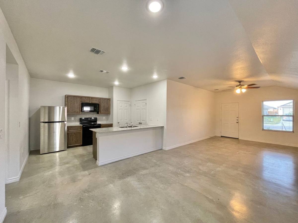 Townhouse for rent at 5906 Harriet Tubman Ave, Killeen, TX 76543