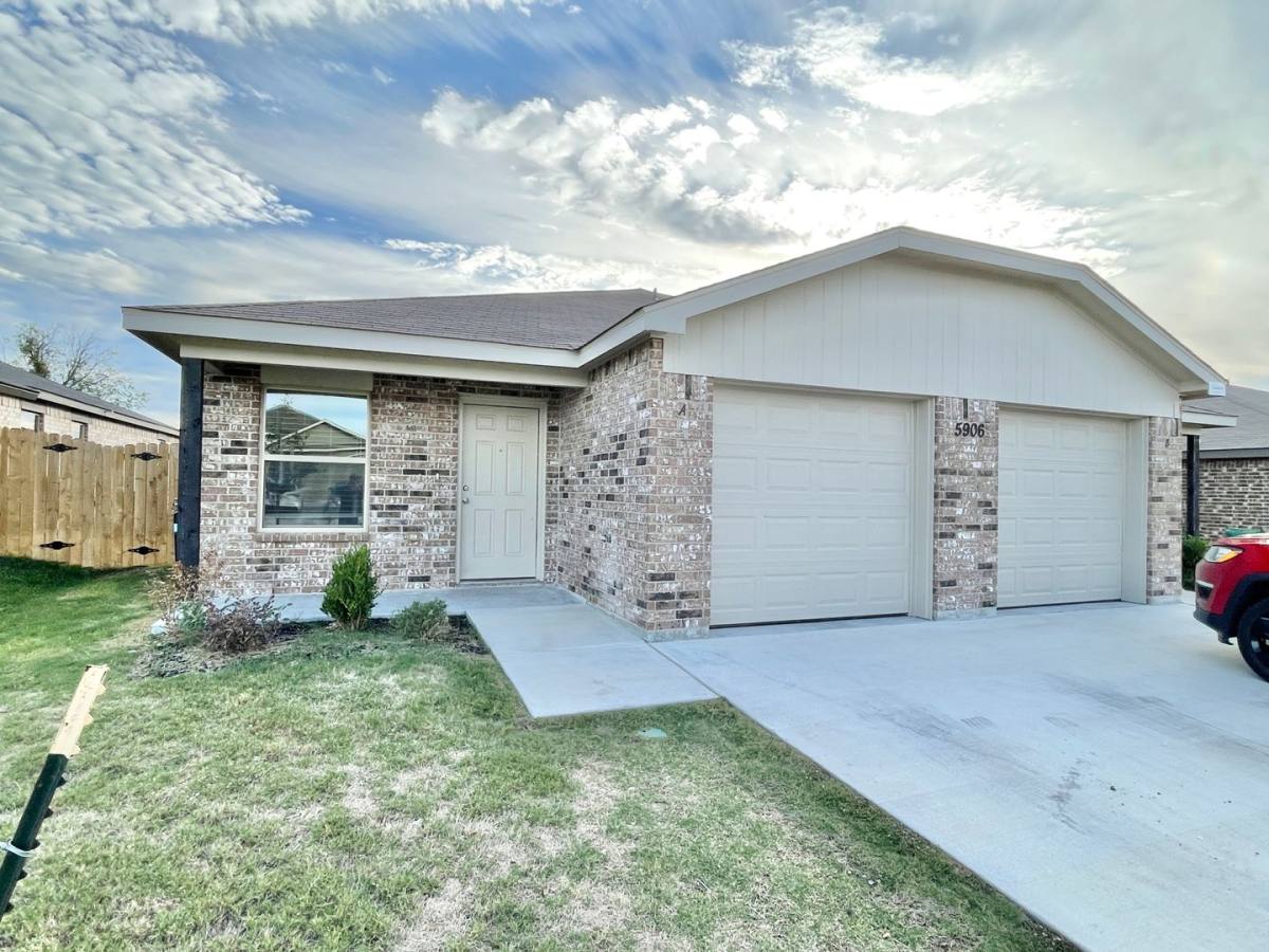 Townhouse for rent at 5906 Harriet Tubman Ave, Killeen, TX 76543