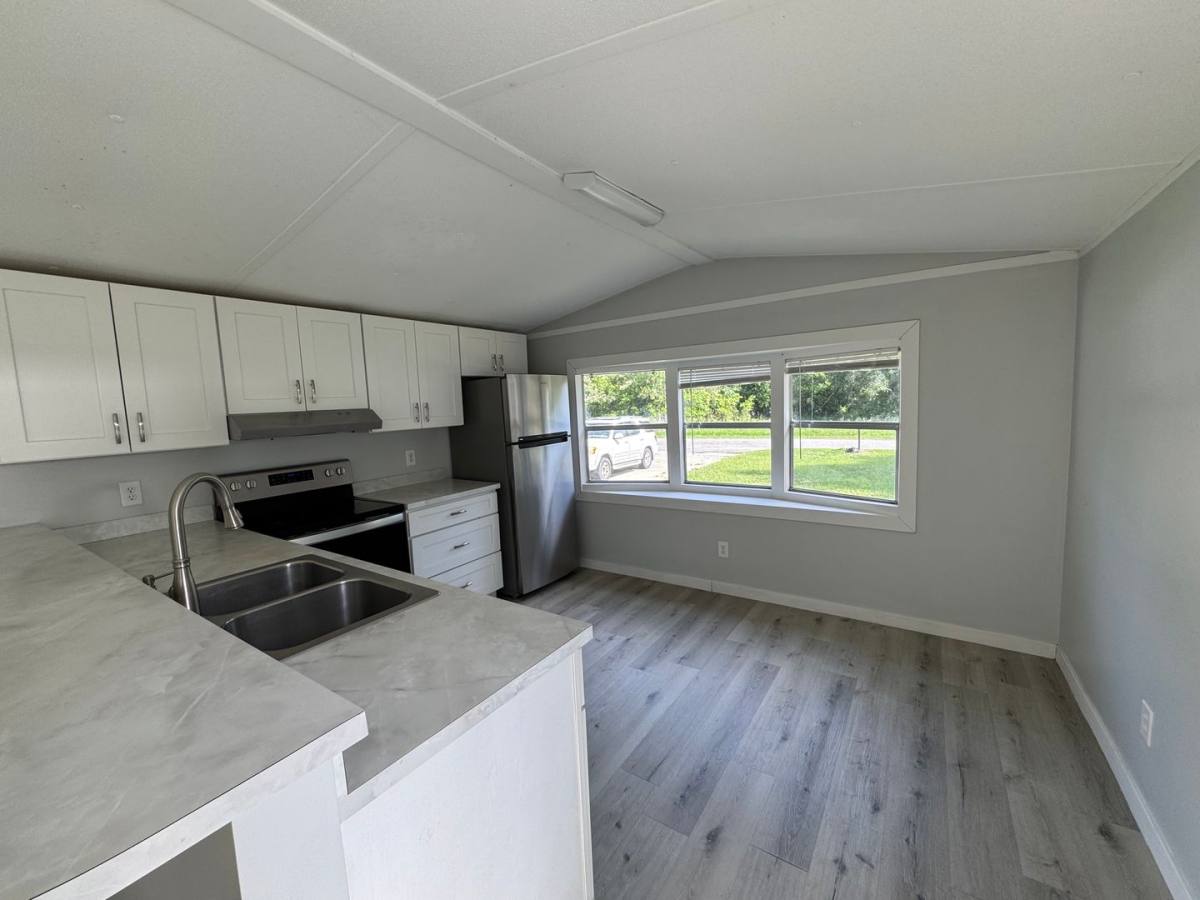 Apartment for rent at 1101 Davis St NE, Live Oak, FL 32064