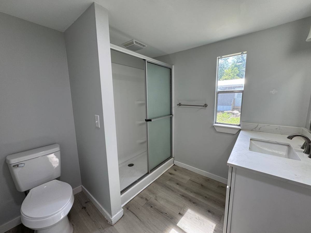 Apartment for rent at 1101 Davis St NE, Live Oak, FL 32064