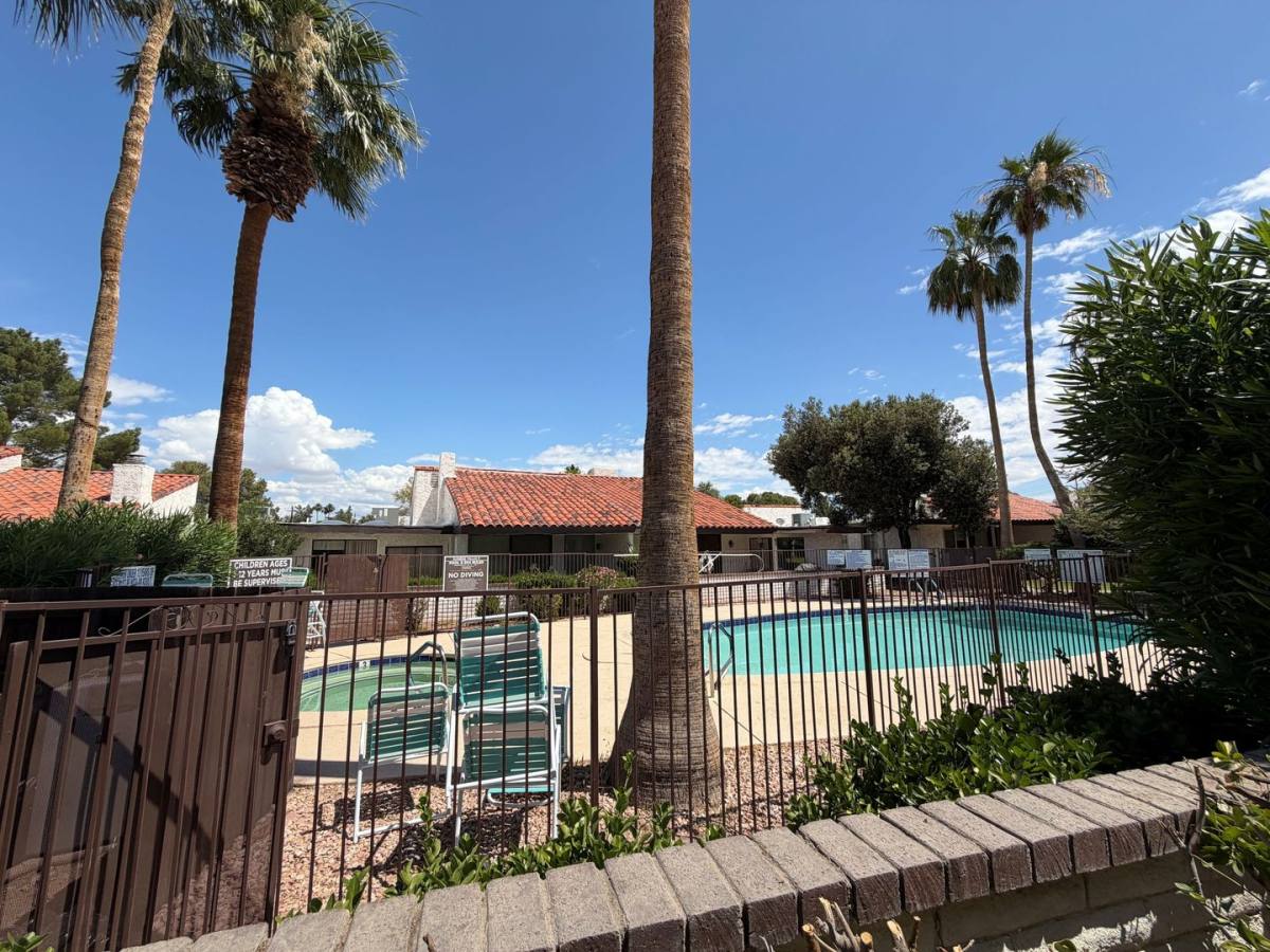 Townhouse for rent at 3118 Espanol Dr, Las Vegas, NV 89121