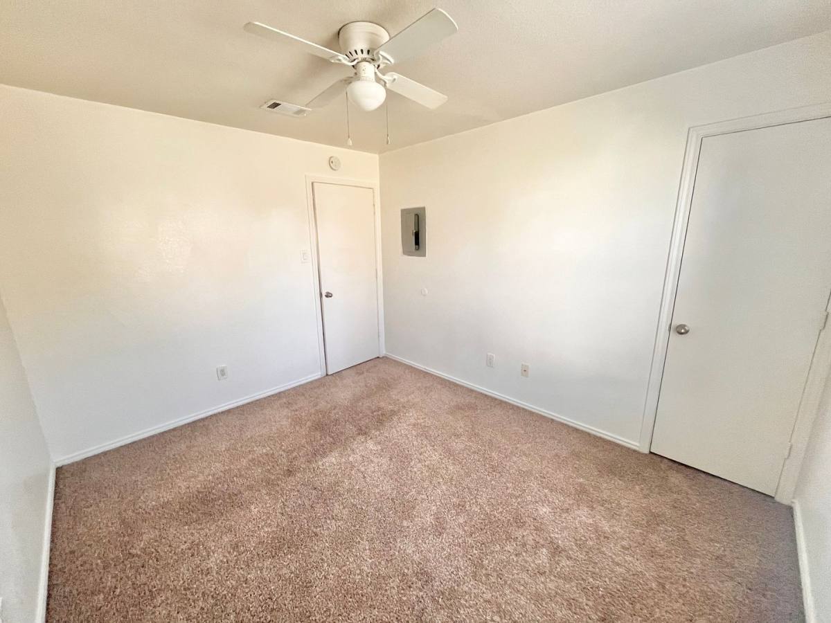 Townhouse for rent at 1703 Benttree Dr, Killeen, TX 76543