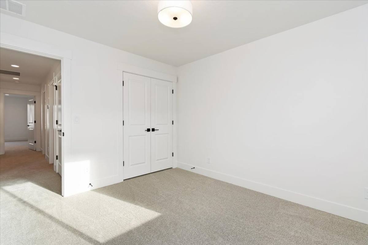 Townhouse for rent at 736 S Calhoun Lane, Star, ID 83669