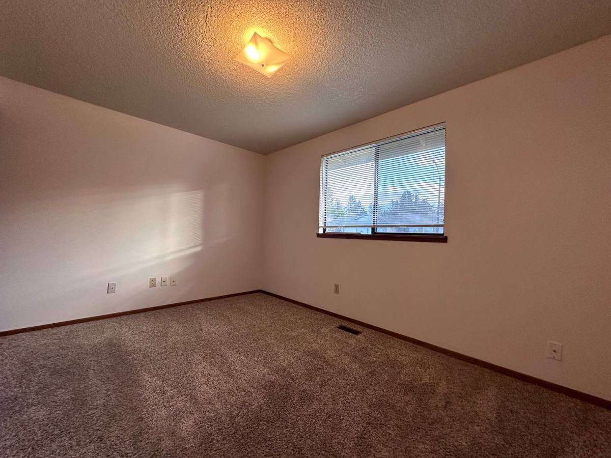 House for rent at 3417 SE 11th St, Gresham, OR 97080