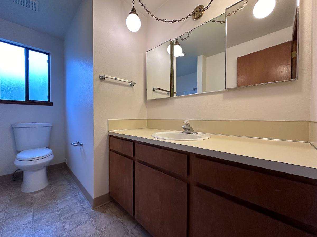 House for rent at 3417 SE 11th St, Gresham, OR 97080