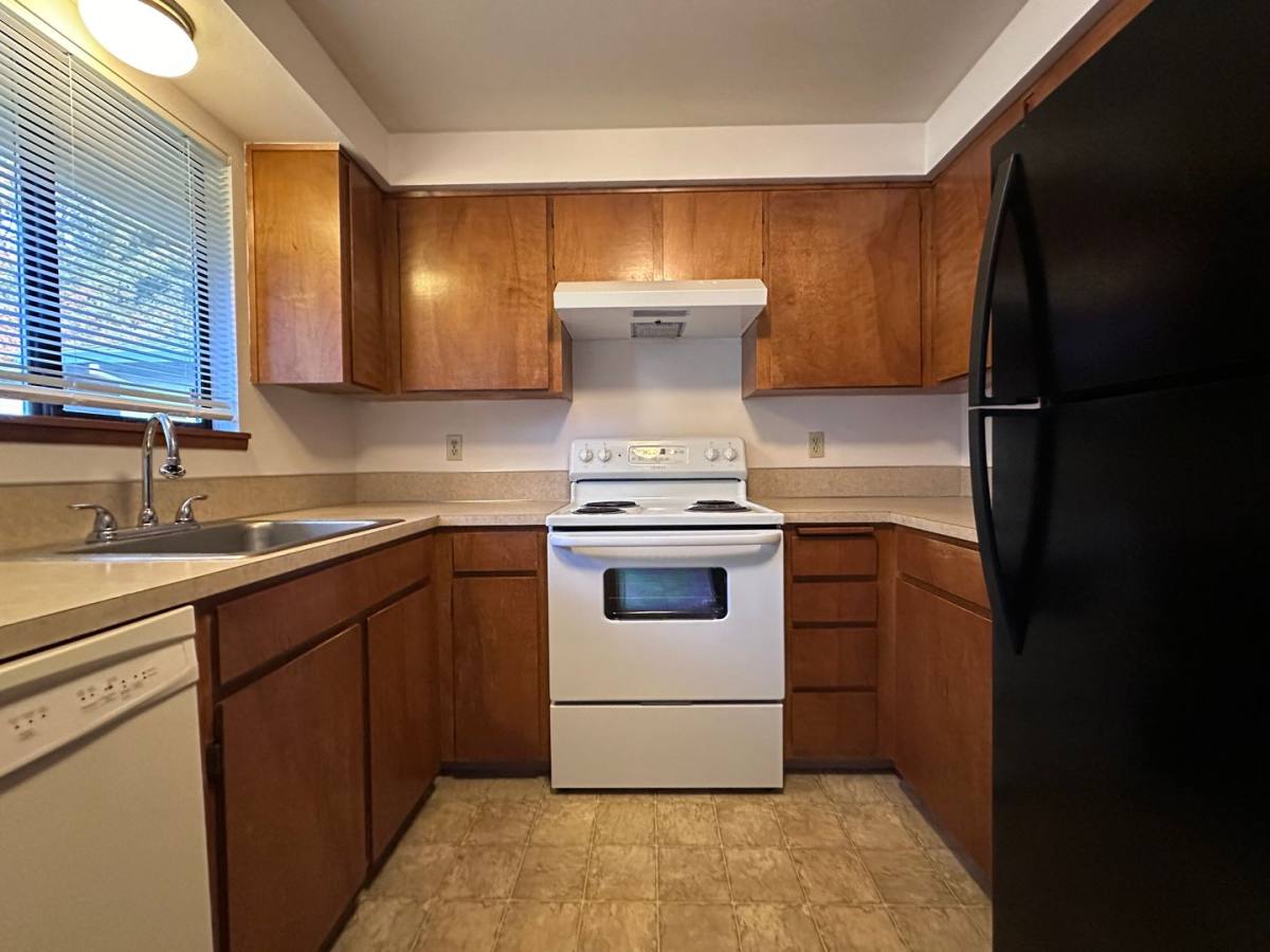 House for rent at 3417 SE 11th St, Gresham, OR 97080