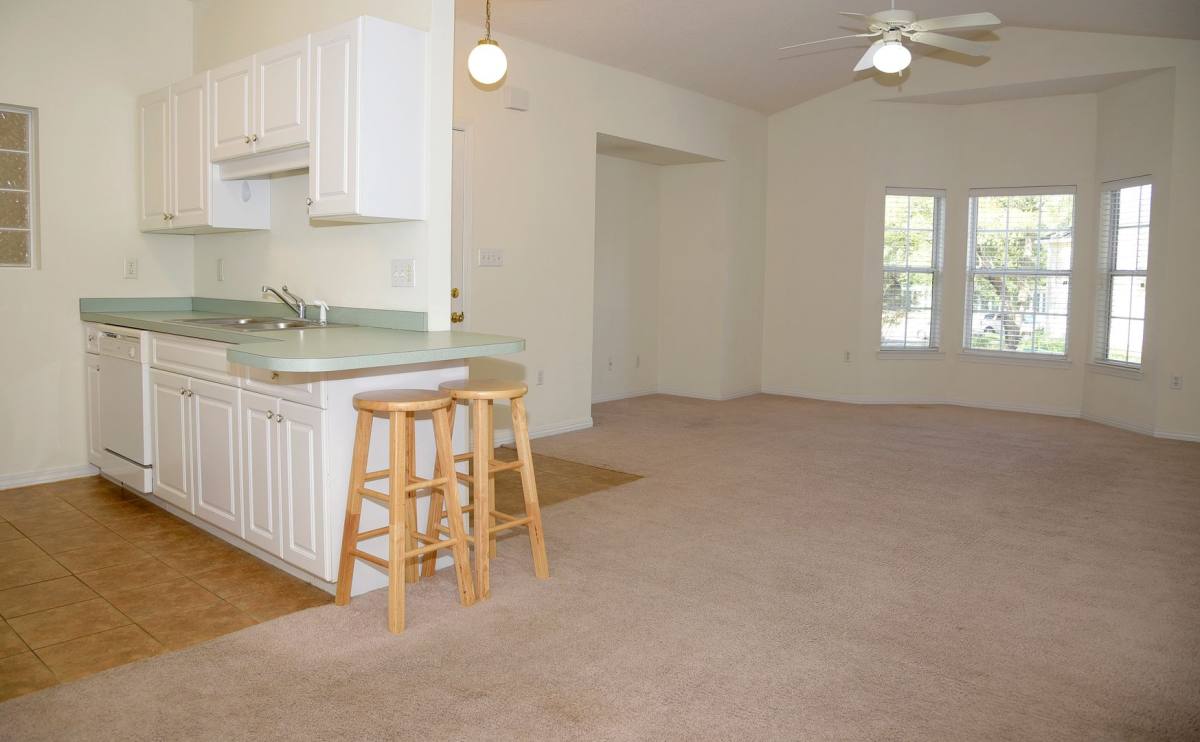 Apartment for rent at 1501 N Partin Dr, Niceville, FL 32578